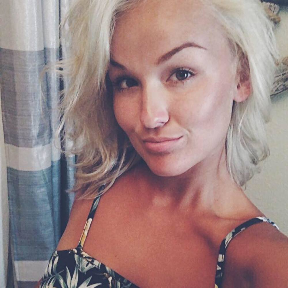 Meet your Posher, Brooke
